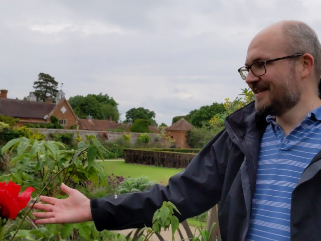 Paul showing the size of the flowers